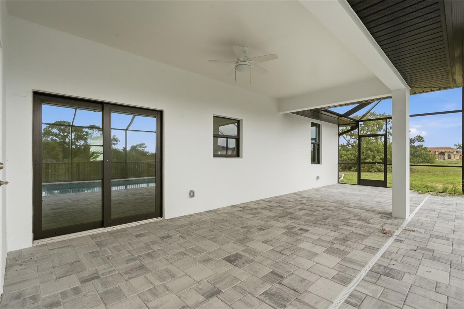 Lanai - 1431 NW 17TH AVE, CAPE CORAL