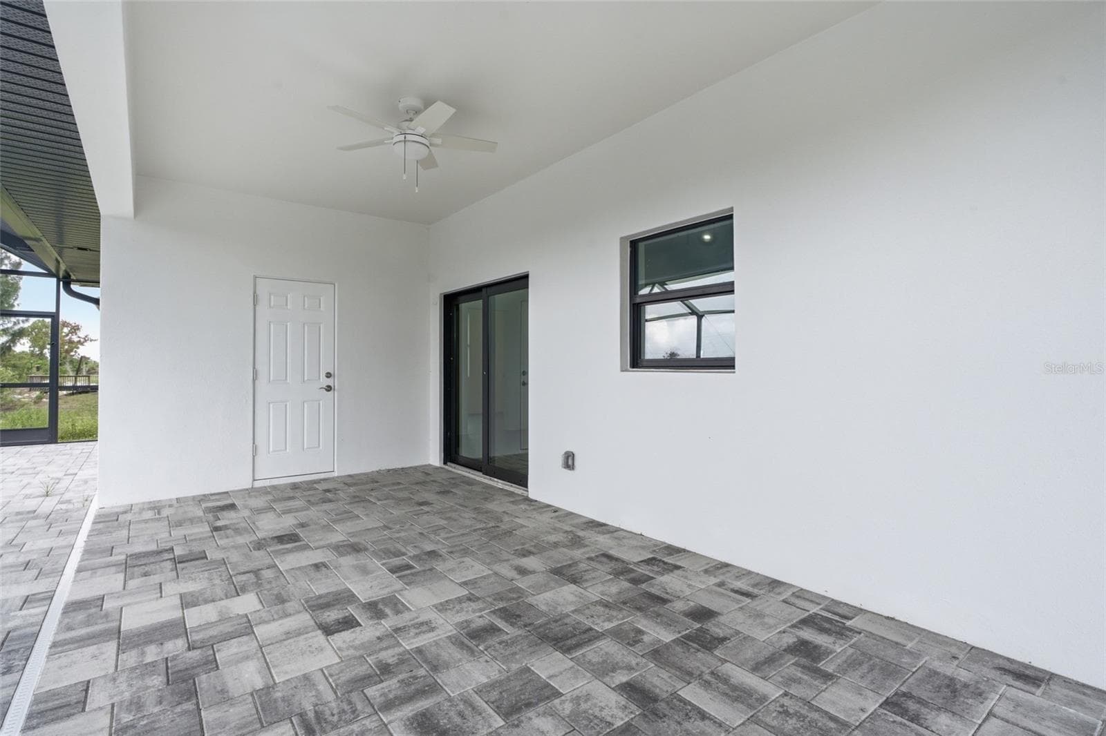 Lanai - 1431 NW 17TH AVE, CAPE CORAL