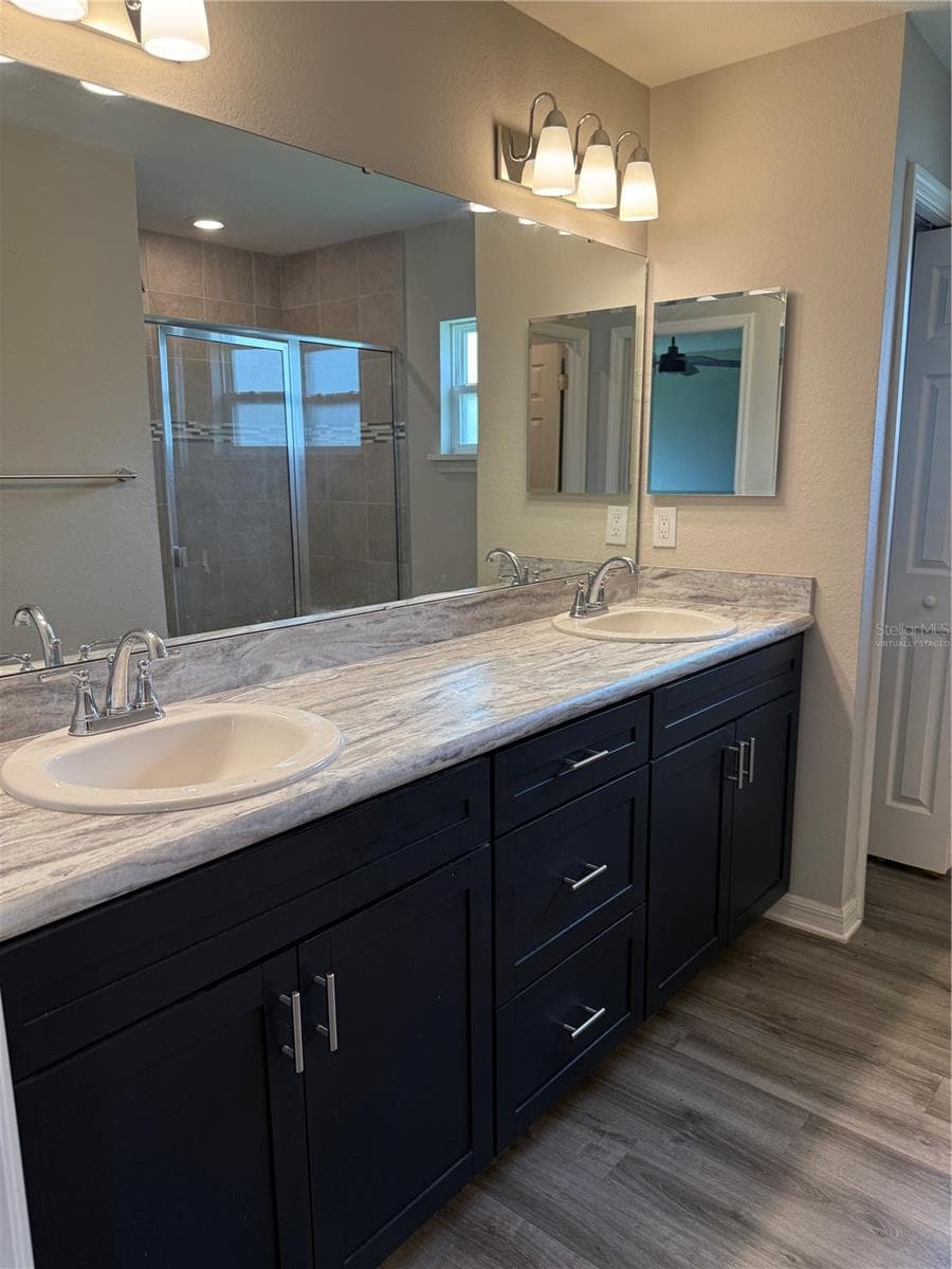 virtually staged - 1923 GOLDEN BEAK DR, EAGLE LAKE