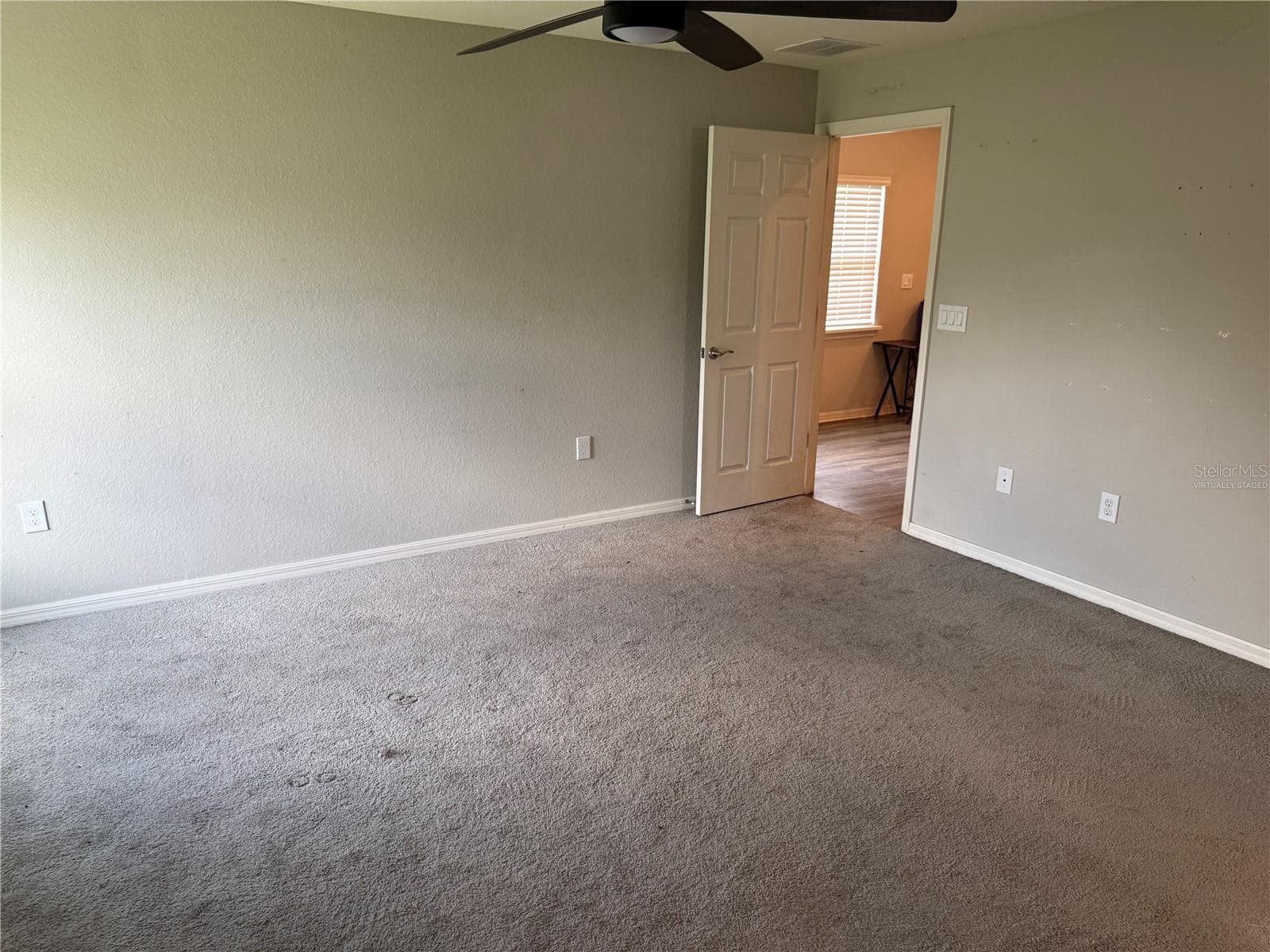 virtually staged - 1923 GOLDEN BEAK DR, EAGLE LAKE