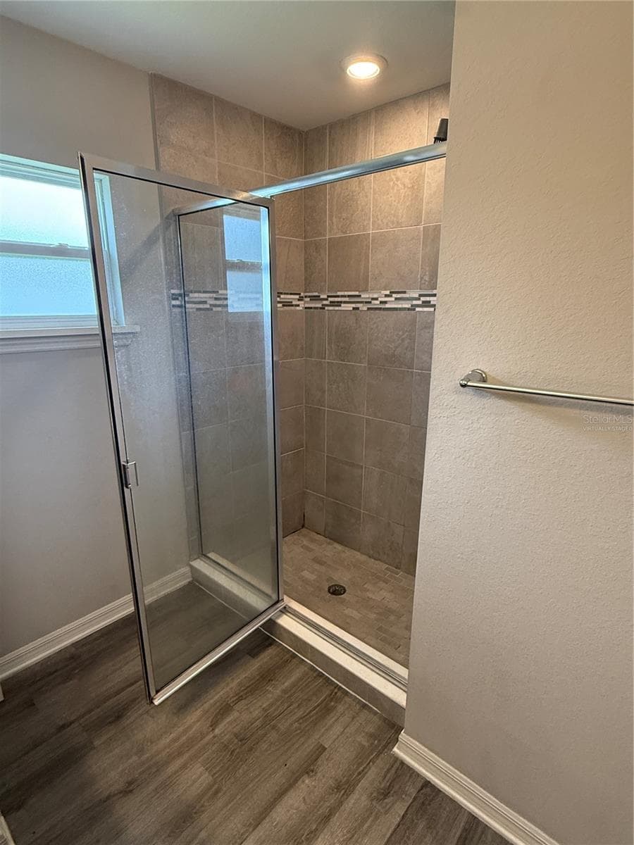 virtually staged - 1923 GOLDEN BEAK DR, EAGLE LAKE