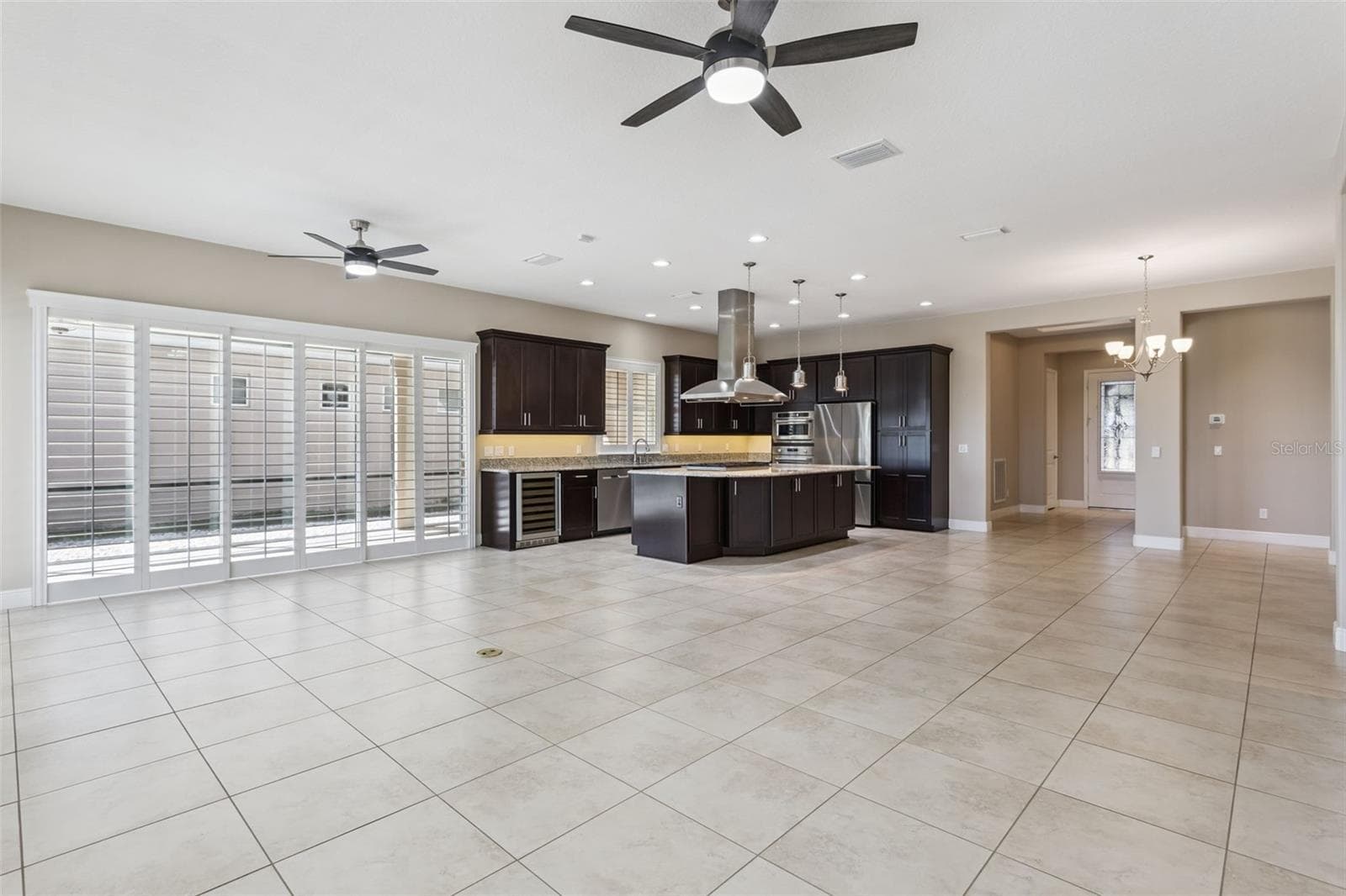 Single Family Residence at 290 SILVER MAPLE RD, GROVELAND, photo 7 of 59