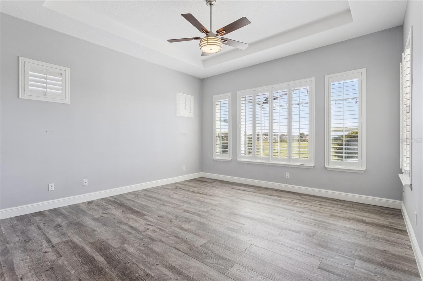 Single Family Residence at 290 SILVER MAPLE RD, GROVELAND, photo 19 of 59