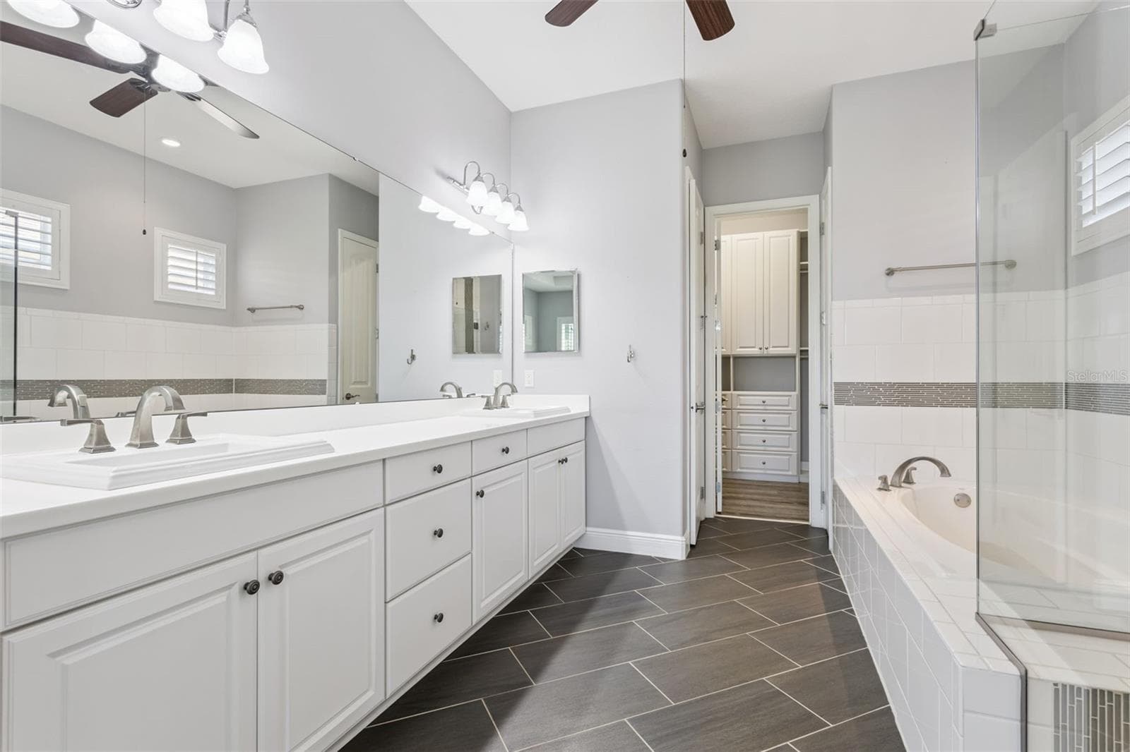 Single Family Residence at 290 SILVER MAPLE RD, GROVELAND, photo 21 of 59