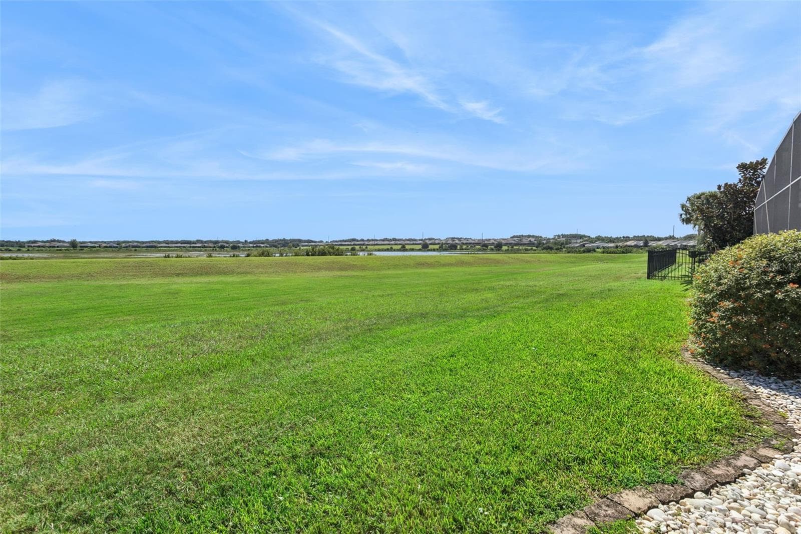 Single Family Residence at 290 SILVER MAPLE RD, GROVELAND, photo 41 of 59