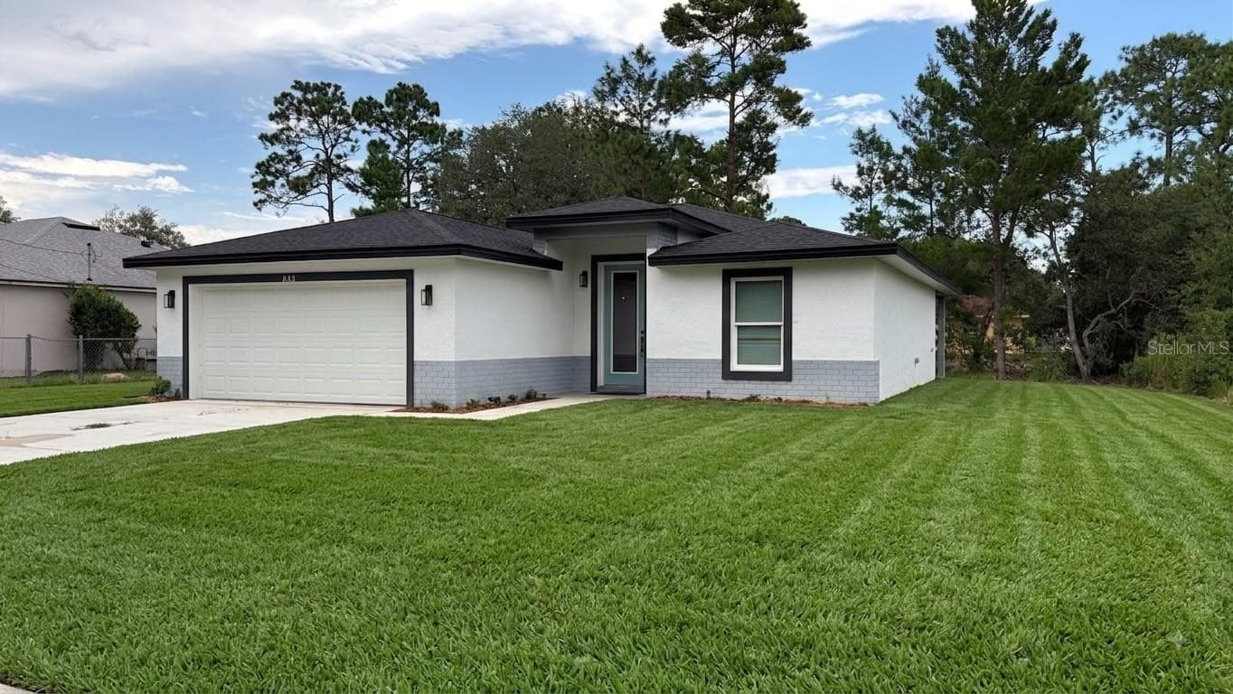 843 W GAGE LN