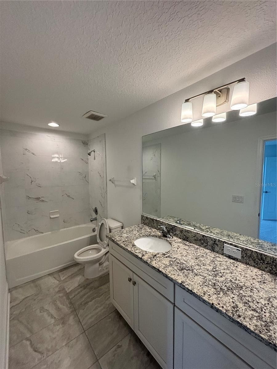 Single Family Residence at 12964 WILLOW GROVE DR, RIVERVIEW, photo 7 of 31