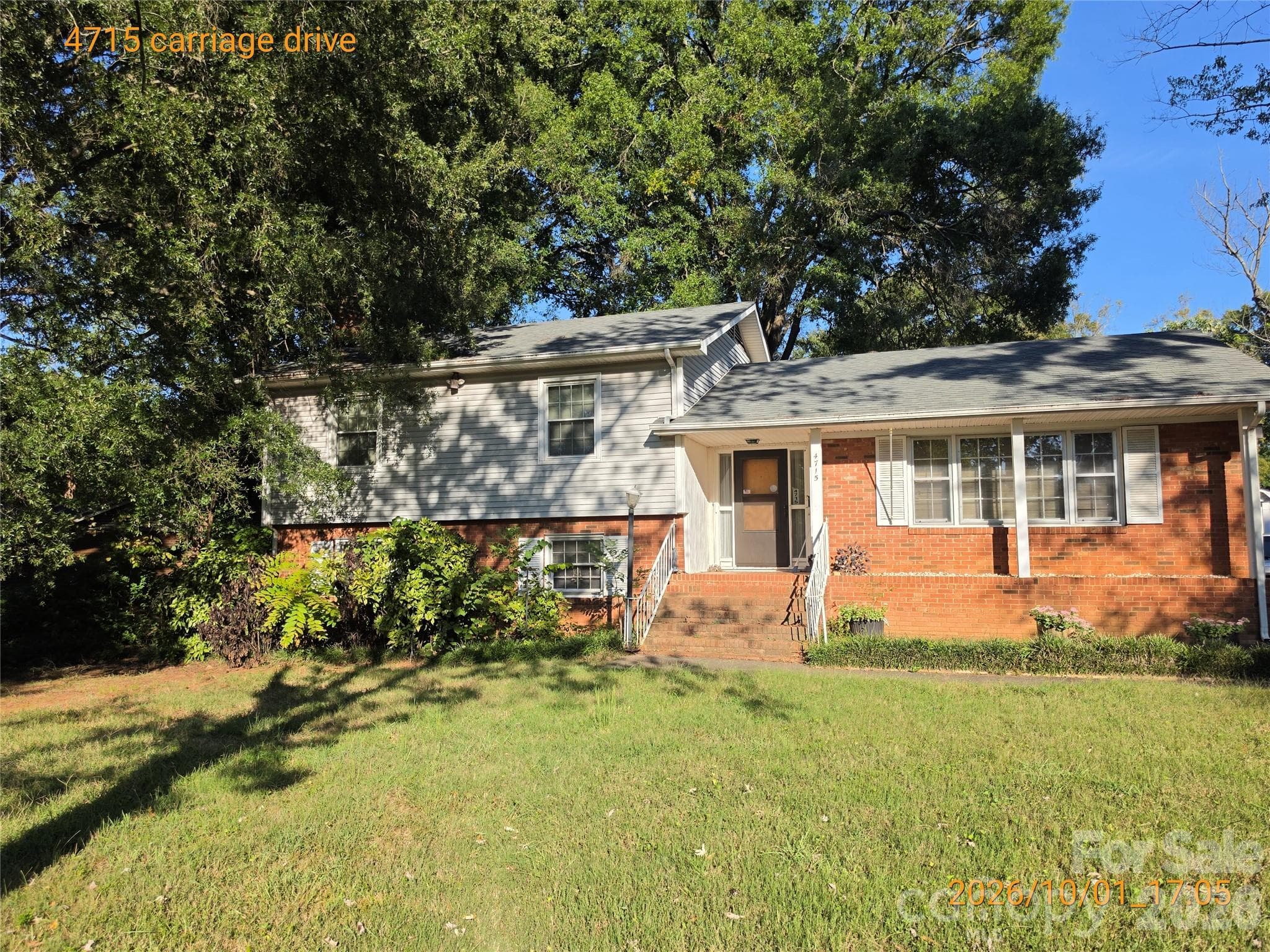 4715 Carriage Drive Circle