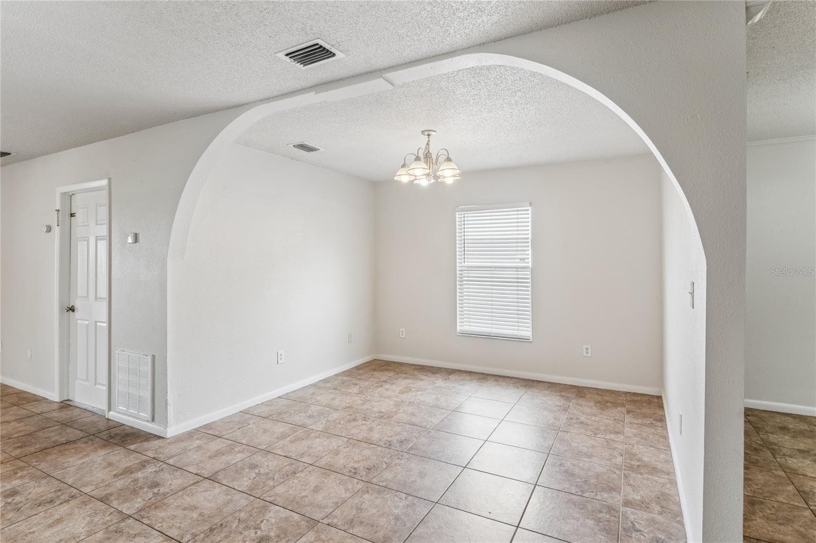 Single Family Residence at 8405 N 37TH ST, TAMPA, photo 8 of 26