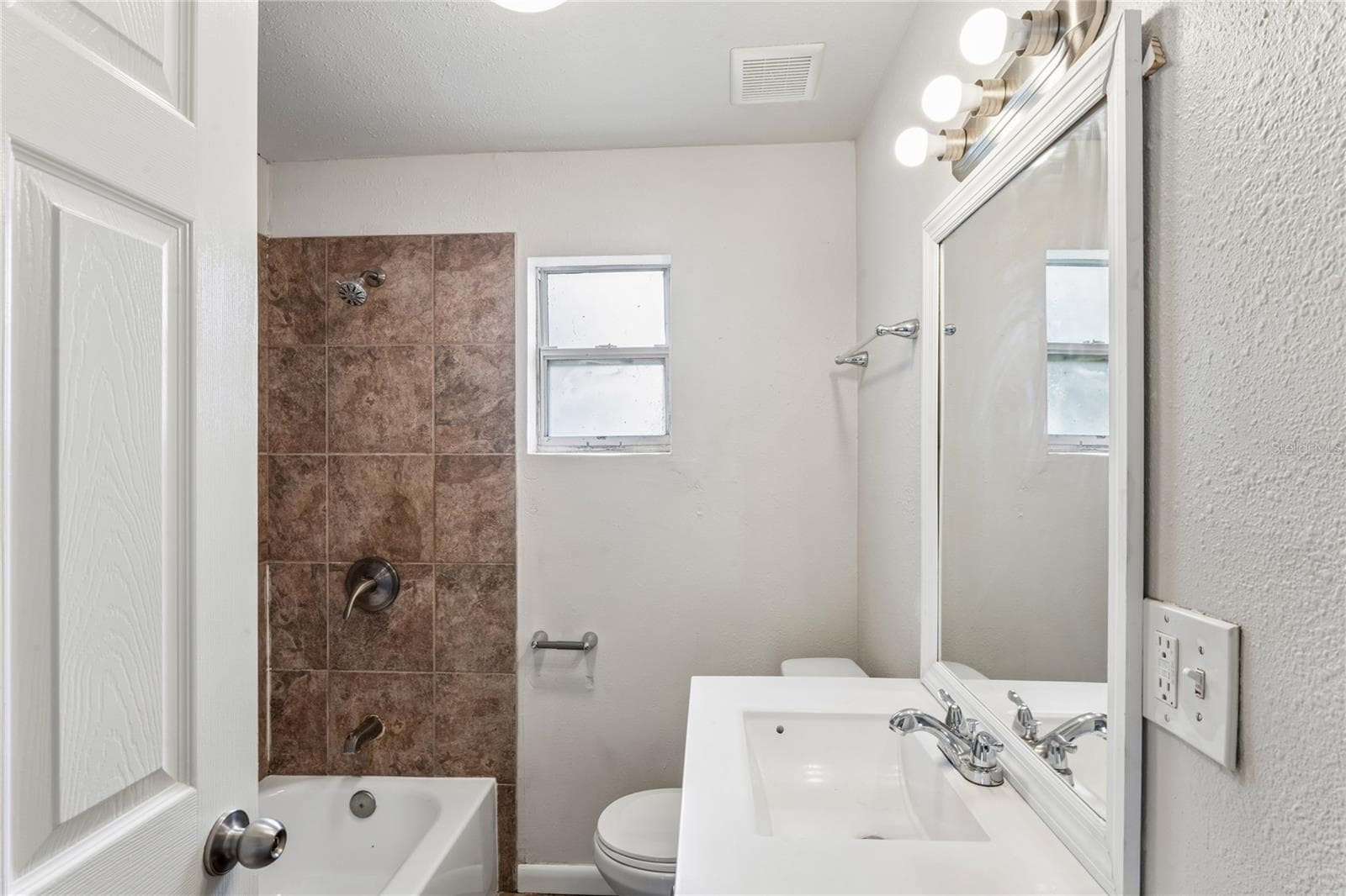Single Family Residence at 8405 N 37TH ST, TAMPA, photo 21 of 26