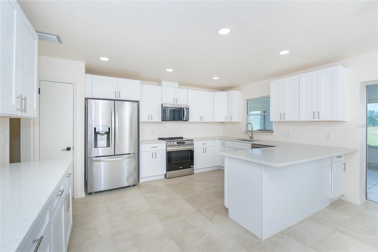 Kitchen - 114 CADDY RD, ROTONDA WEST