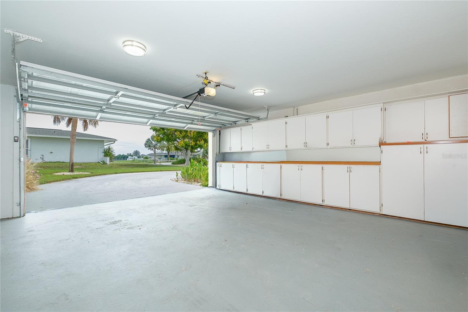 2 Car Garage Oversized - 114 CADDY RD, ROTONDA WEST