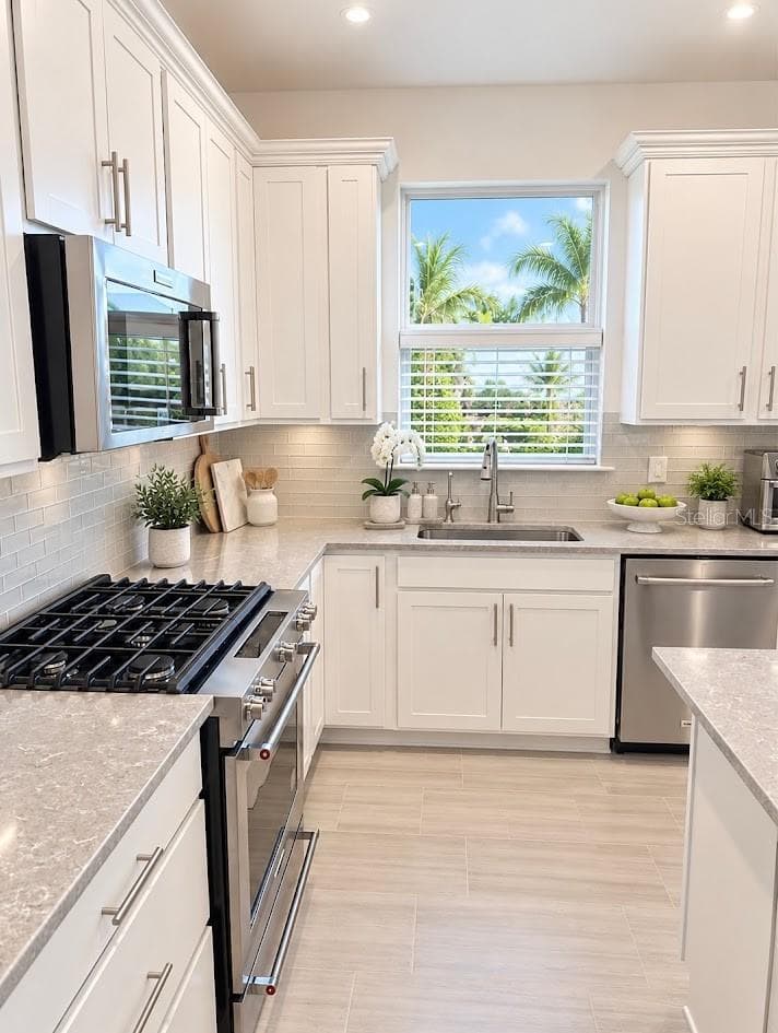 Single Family Residence at 16005 SHORELINE DR, PUNTA GORDA, photo 5 of 37