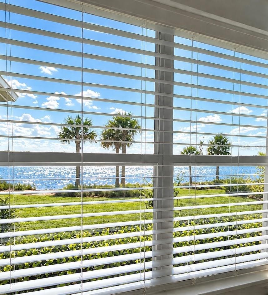 Single Family Residence at 16005 SHORELINE DR, PUNTA GORDA, photo 13 of 37