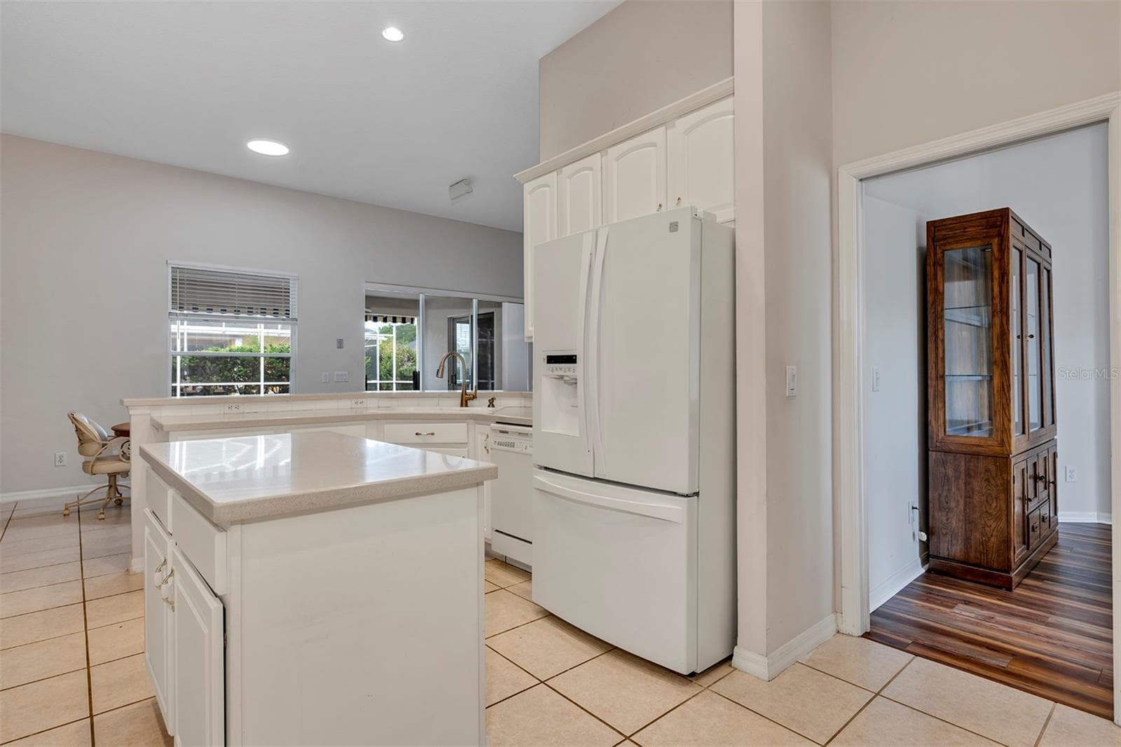 Single Family Residence at 1630 MORGANS MILL CIR, ORLANDO, photo 7 of 64