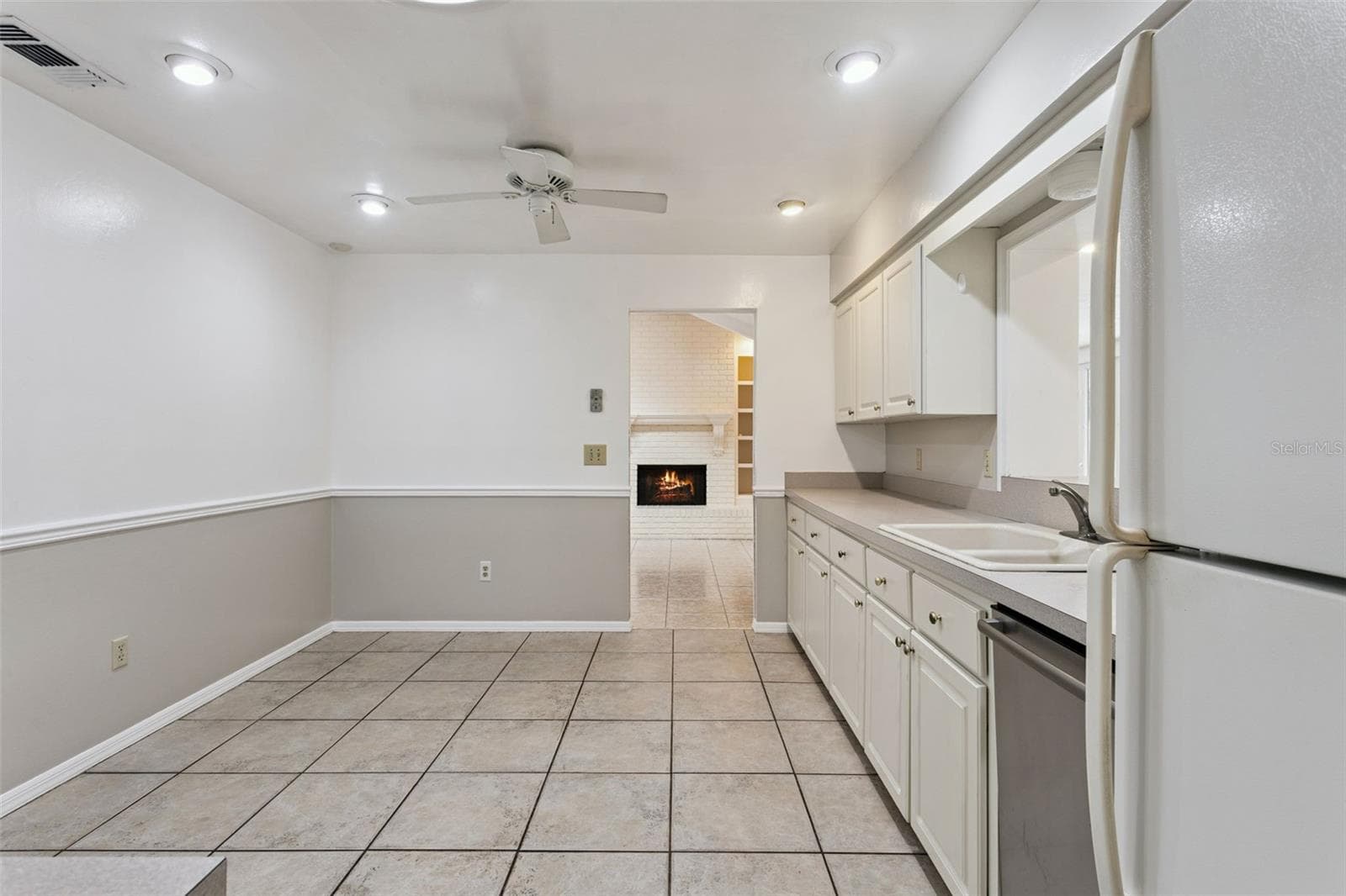 Single Family Residence at 260 E HORNBEAM DR, LONGWOOD, photo 12 of 56