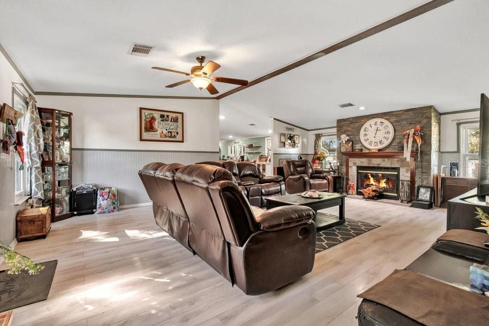 Living Room - 3688 PIONEER TRAILS BLVD E, LAKELAND