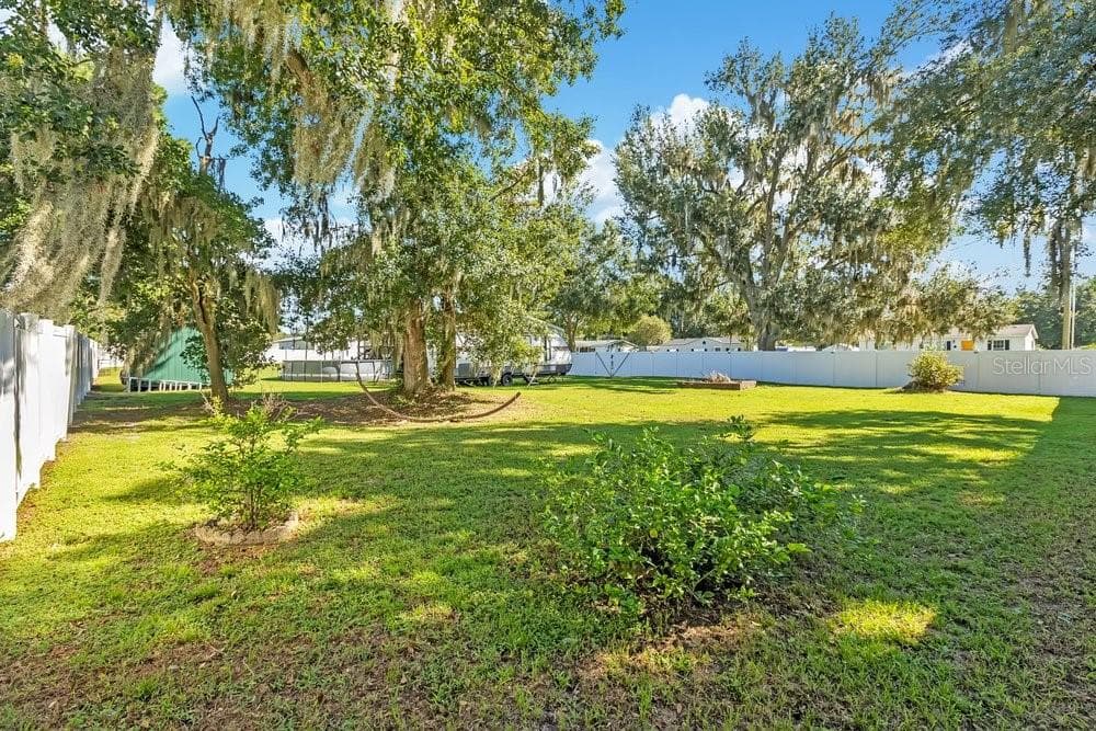 Manufactured Home at 3688 PIONEER TRAILS BLVD E, LAKELAND, photo 27 of 39