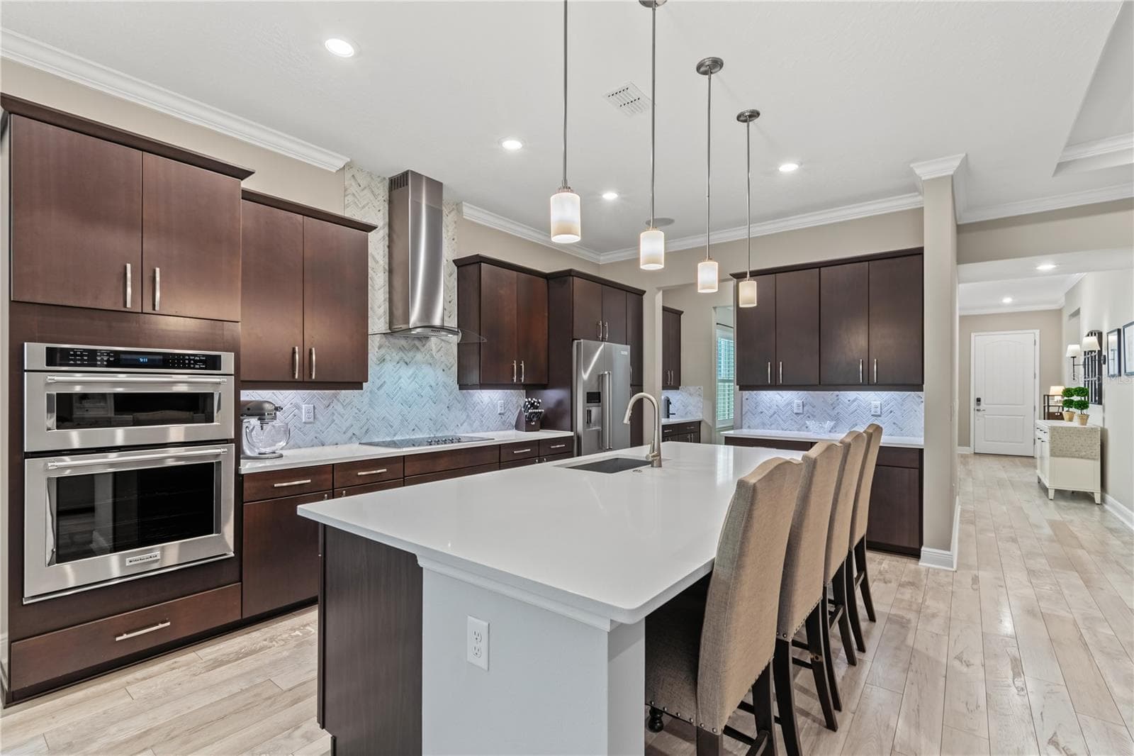 Single Family Residence at 8037 LUDINGTON CIR, ORLANDO, photo 11 of 63