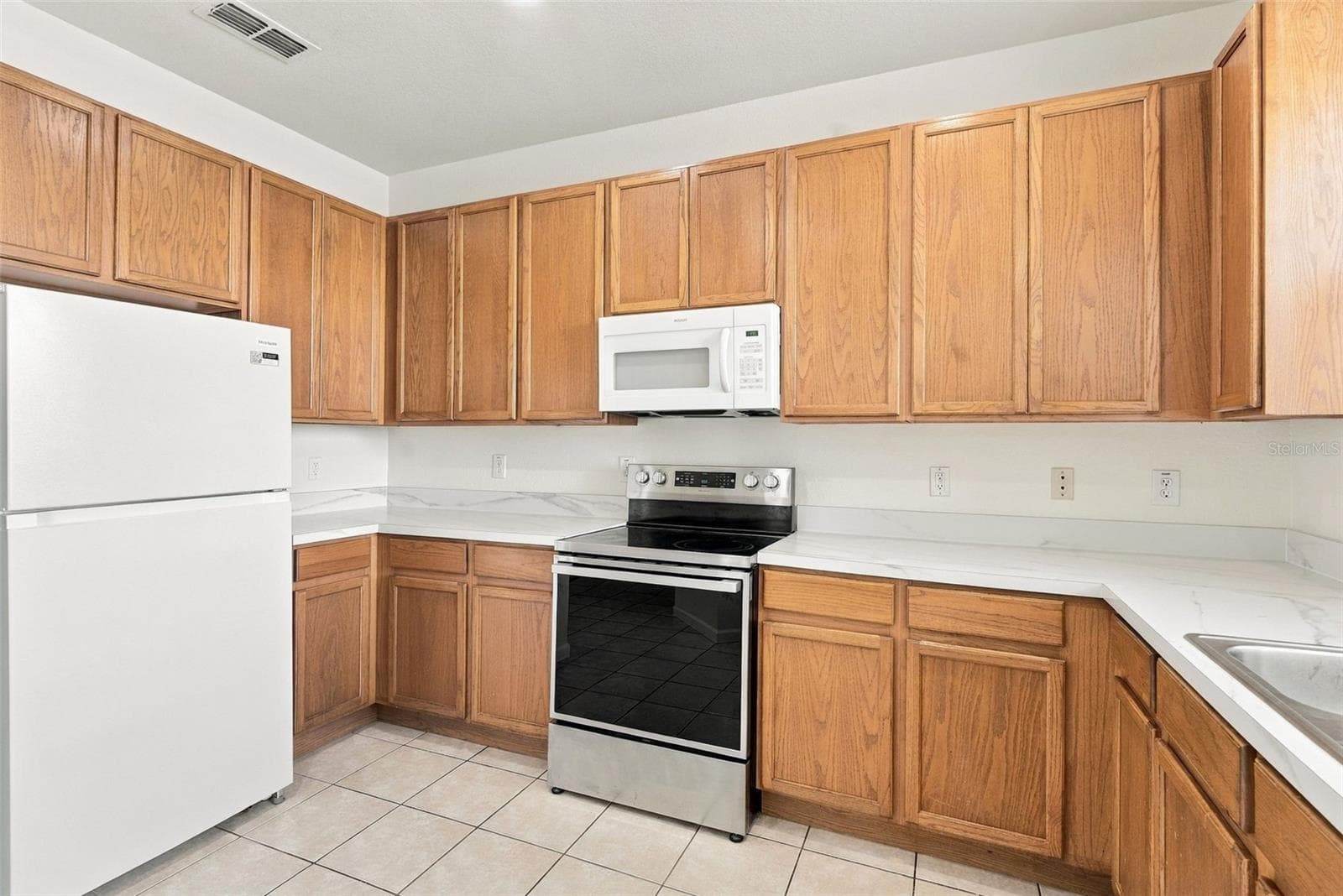 Kitchen - 4994 TOWN TER N, KISSIMMEE