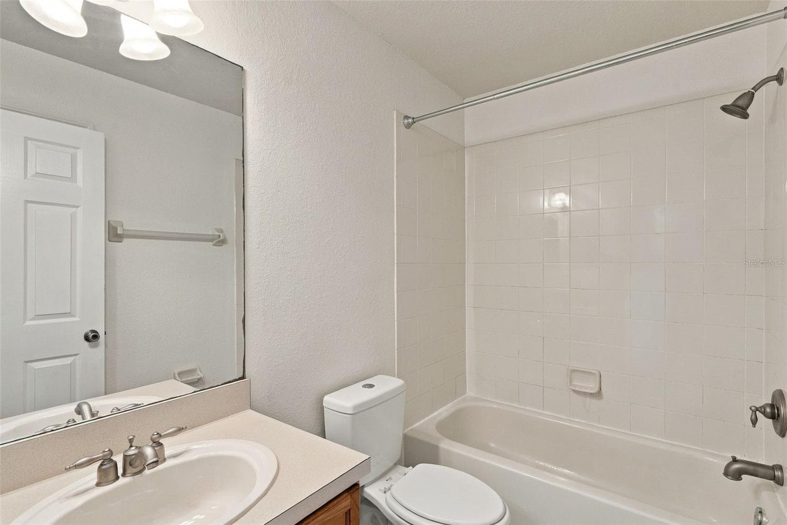 Bathroom 2 Upstairs - 4994 TOWN TER N, KISSIMMEE