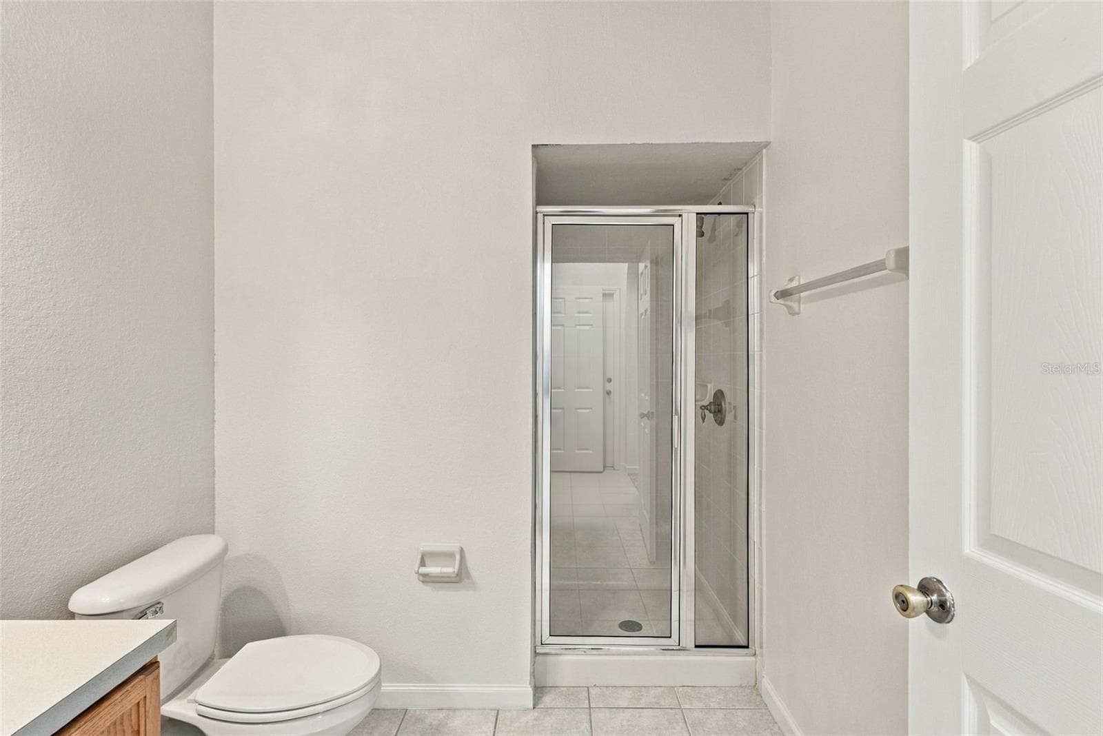 Downstairs Bathroom - 4994 TOWN TER N, KISSIMMEE