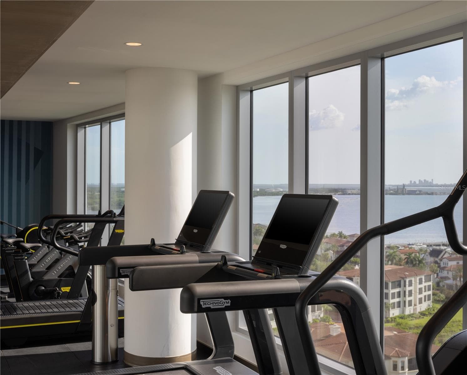 Condominium at 5713 BOWEN DANIEL DR #602, TAMPA, photo 19 of 39