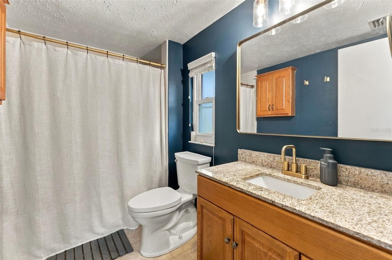 Single Family Residence at 15801 COUNTRY LAKE DR, TAMPA, photo 22 of 50