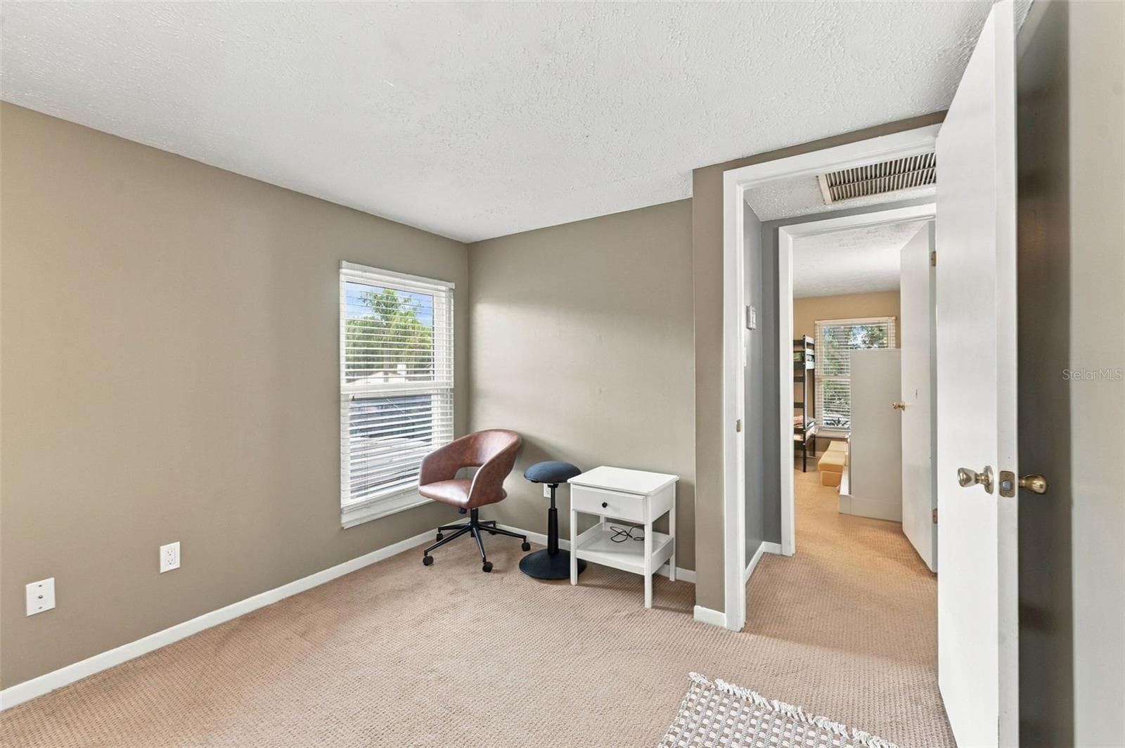 Single Family Residence at 15801 COUNTRY LAKE DR, TAMPA, photo 29 of 50