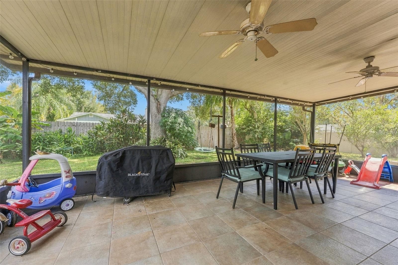 Single Family Residence at 15801 COUNTRY LAKE DR, TAMPA, photo 32 of 50