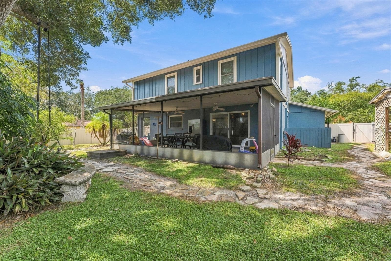 Single Family Residence at 15801 COUNTRY LAKE DR, TAMPA, photo 38 of 50