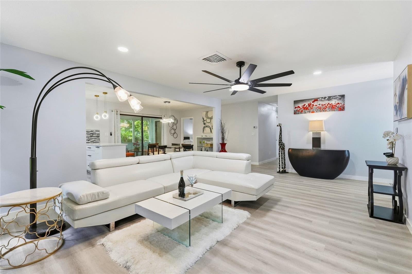 Single Family Residence at 1721 DORCHESTER RD, CLEARWATER, photo 12 of 92