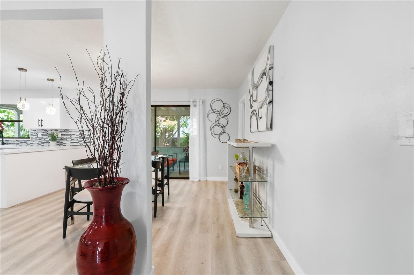 Looking into Dining Area from Foyer. - 1721 DORCHESTER RD, CLEARWATER