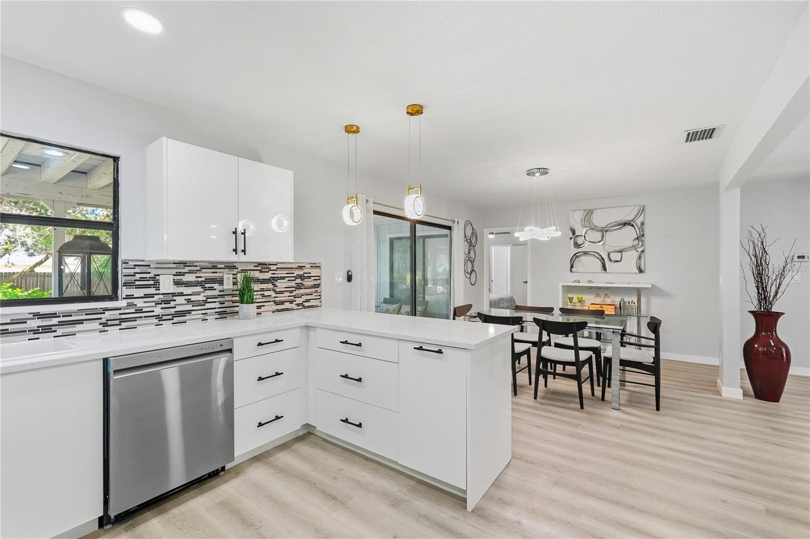 Single Family Residence at 1721 DORCHESTER RD, CLEARWATER, photo 23 of 92