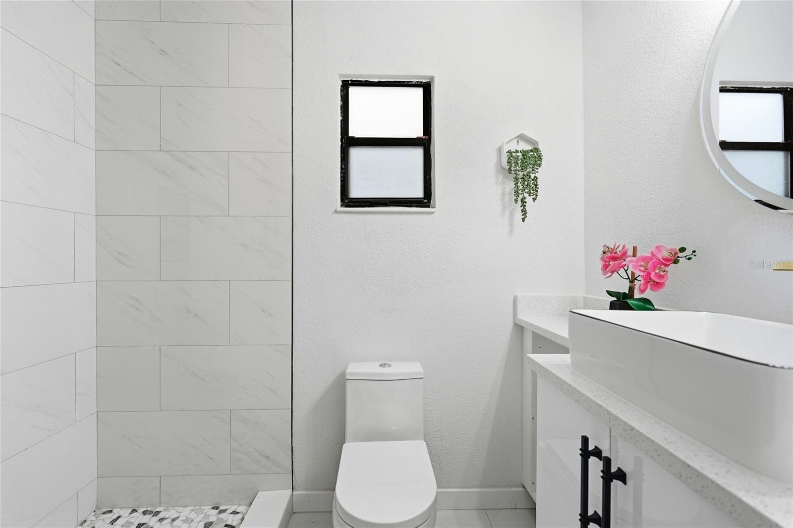 Primary Bathroom - 1721 DORCHESTER RD, CLEARWATER