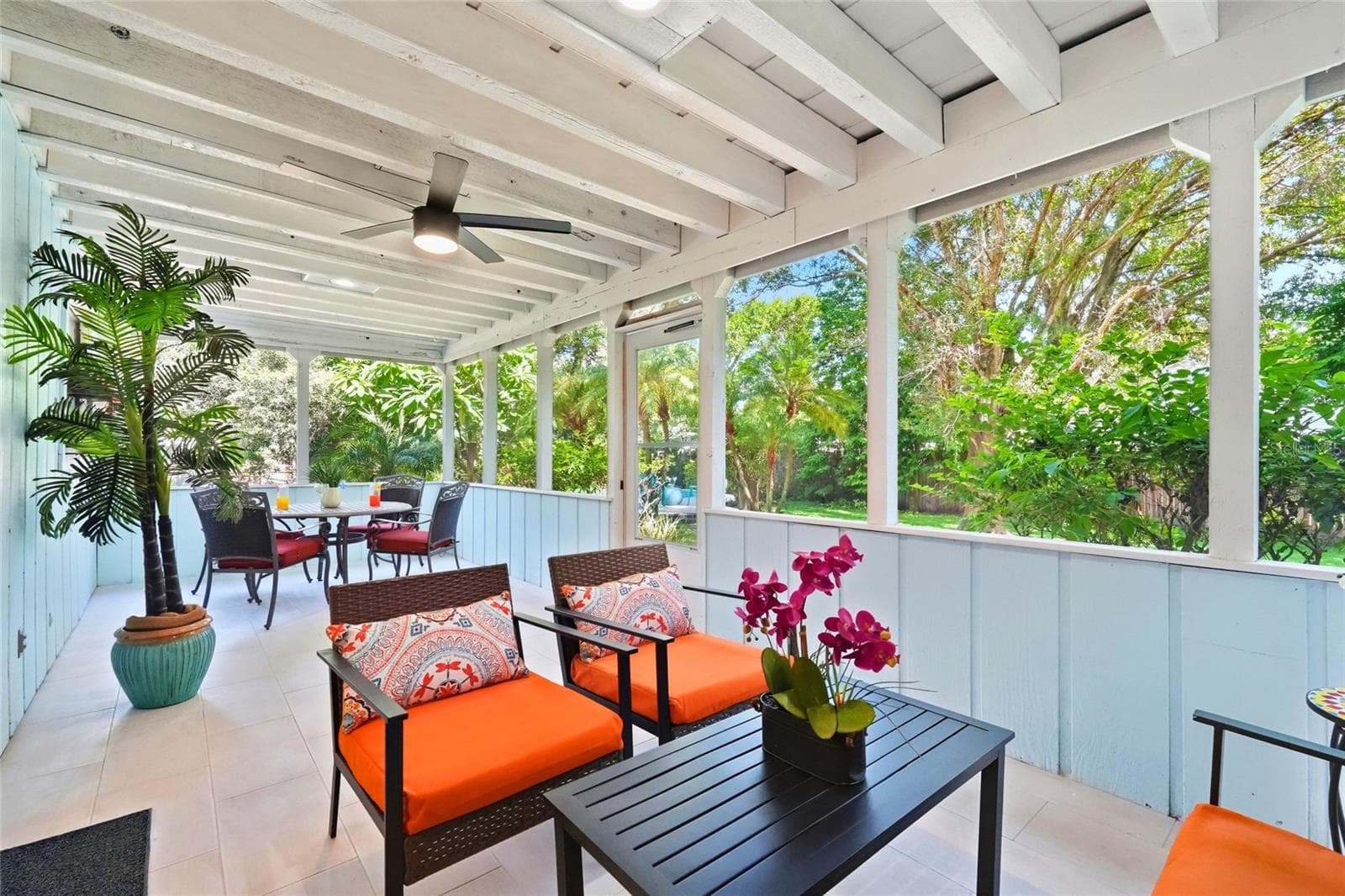 Spectacular Indoor/Outdoor Living! - 1721 DORCHESTER RD, CLEARWATER