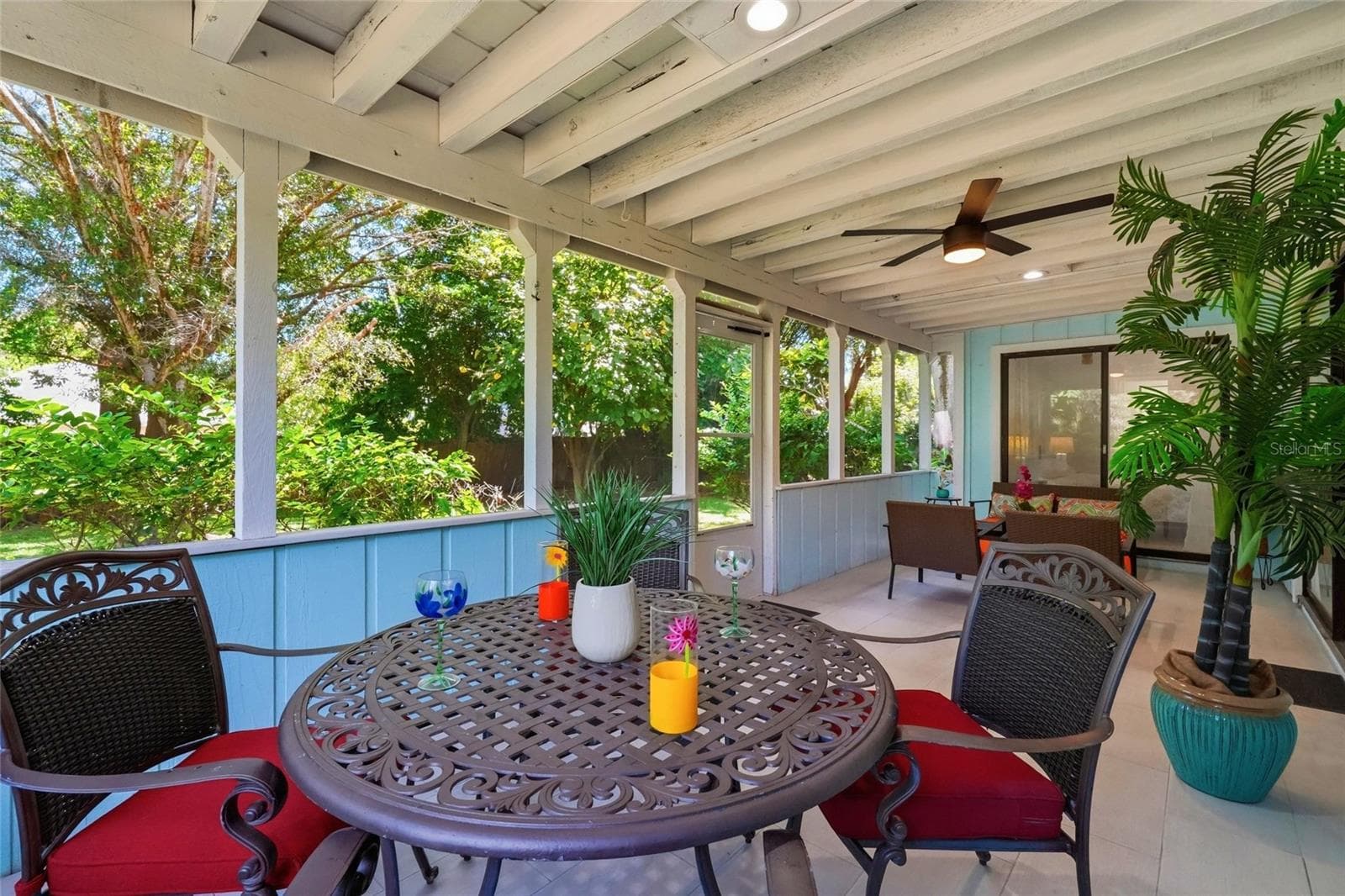 Spectacular Indoor/Outdoor Living! - 1721 DORCHESTER RD, CLEARWATER