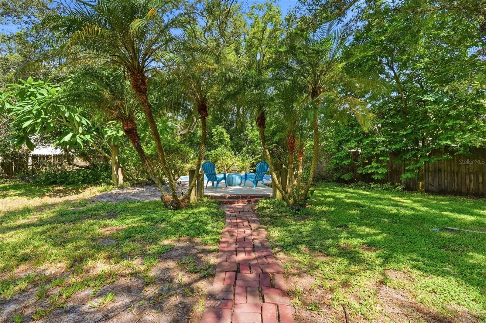 Charming Pavers lead to your Private Pool - 1721 DORCHESTER RD, CLEARWATER