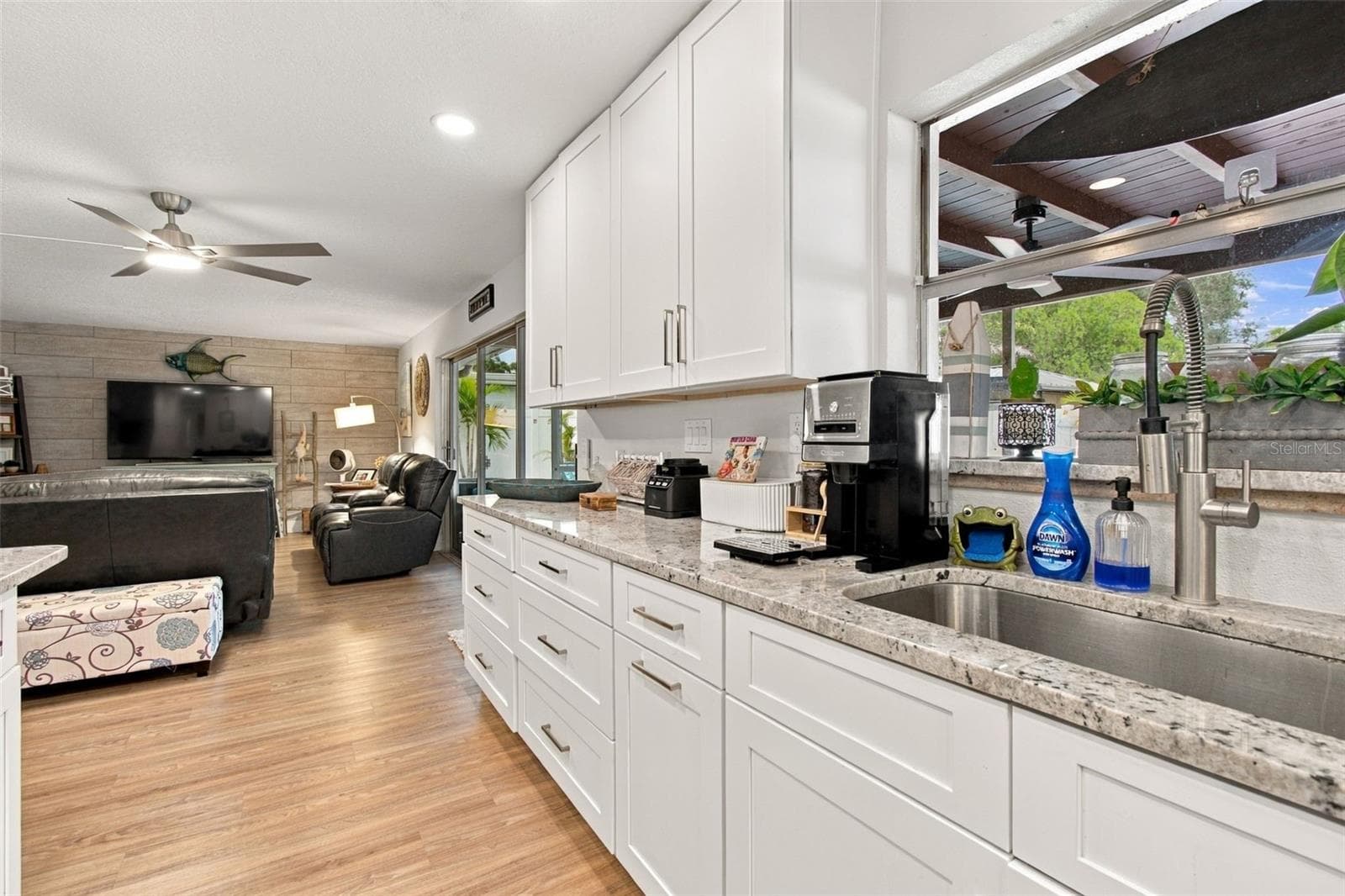 Single Family Residence at 8401 BOULDER PL, TAMPA, photo 6 of 28