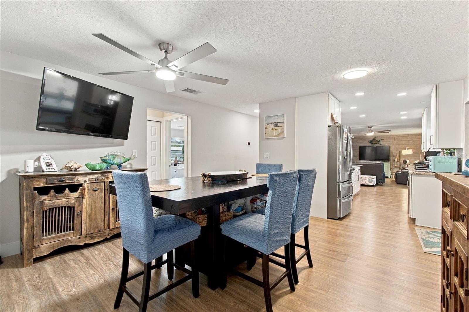 Single Family Residence at 8401 BOULDER PL, TAMPA, photo 11 of 28