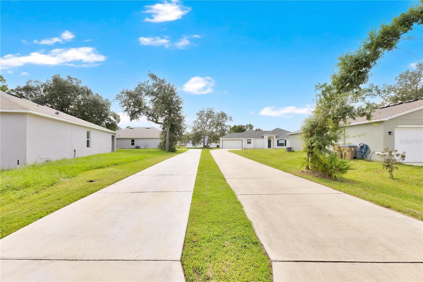 Single Family Residence at 658 COTULLA DR, KISSIMMEE, photo 3 of 34