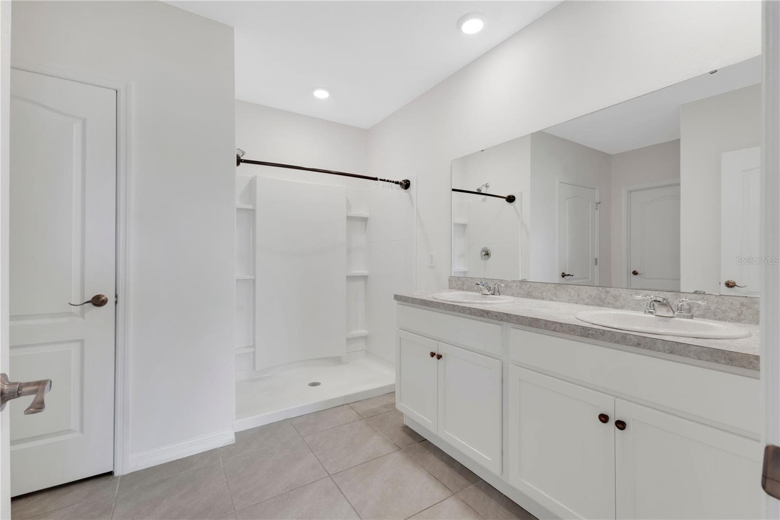 Single Family Residence at 658 COTULLA DR, KISSIMMEE, photo 15 of 34