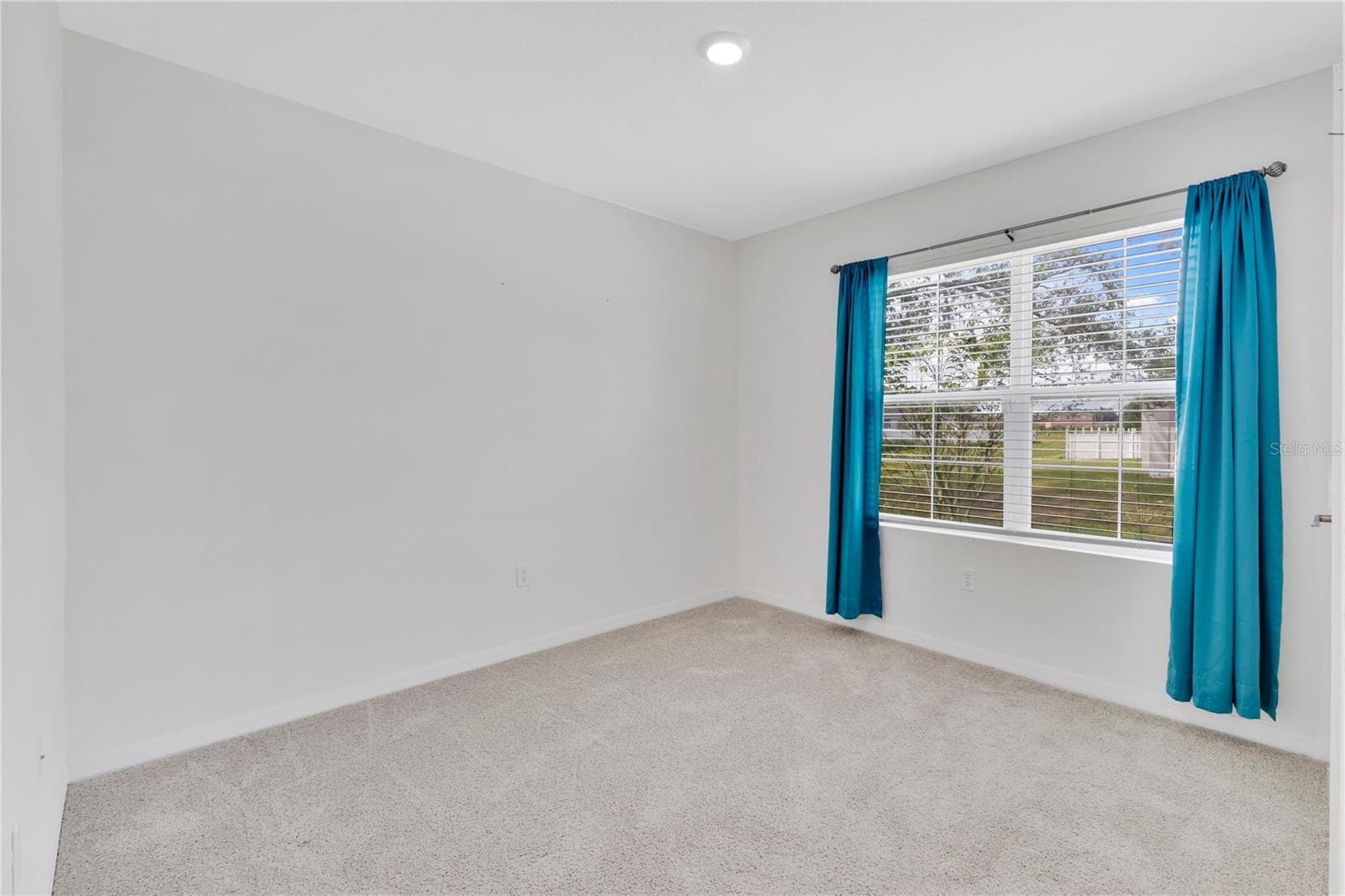 Single Family Residence at 658 COTULLA DR, KISSIMMEE, photo 18 of 34
