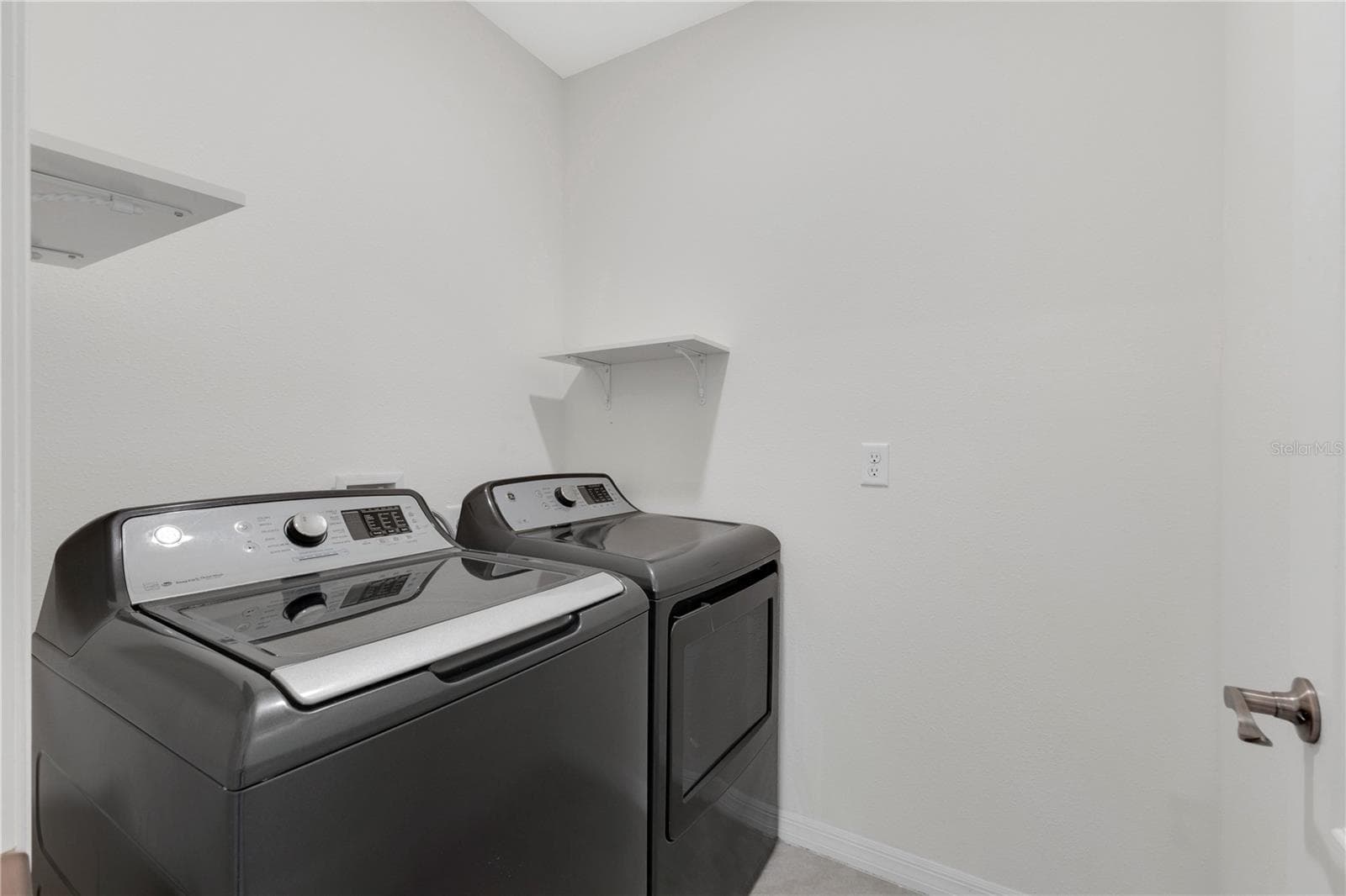 Single Family Residence at 658 COTULLA DR, KISSIMMEE, photo 22 of 34