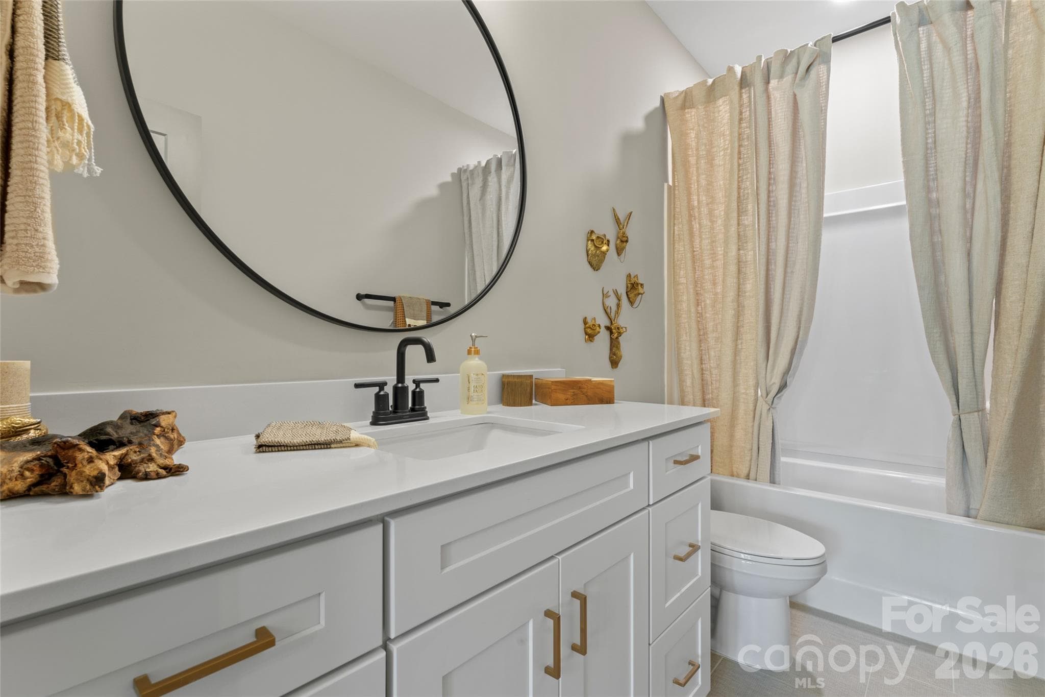 Townhouse at 309 Videri Alley, Huntersville, photo 15 of 19