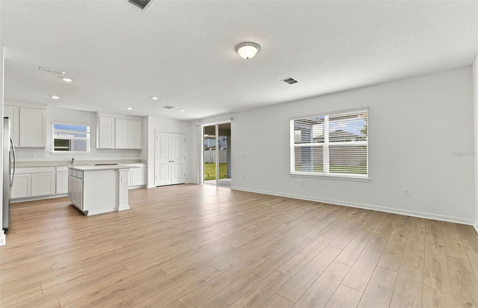 Open Cafe to Gathering Room - 1543 HARTRIDGE CT, LAKE ALFRED