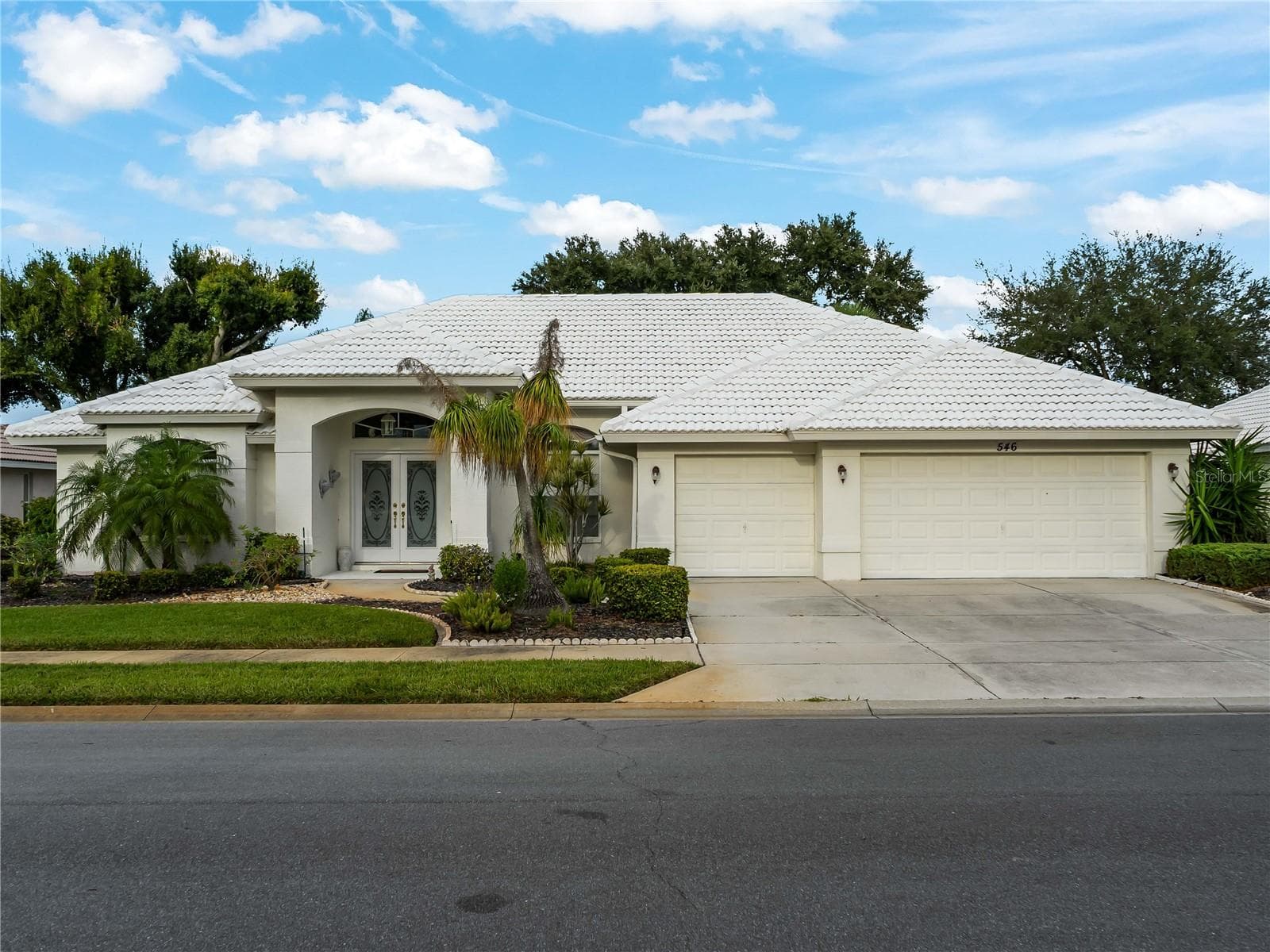 546 LAUREL CHERRY LN