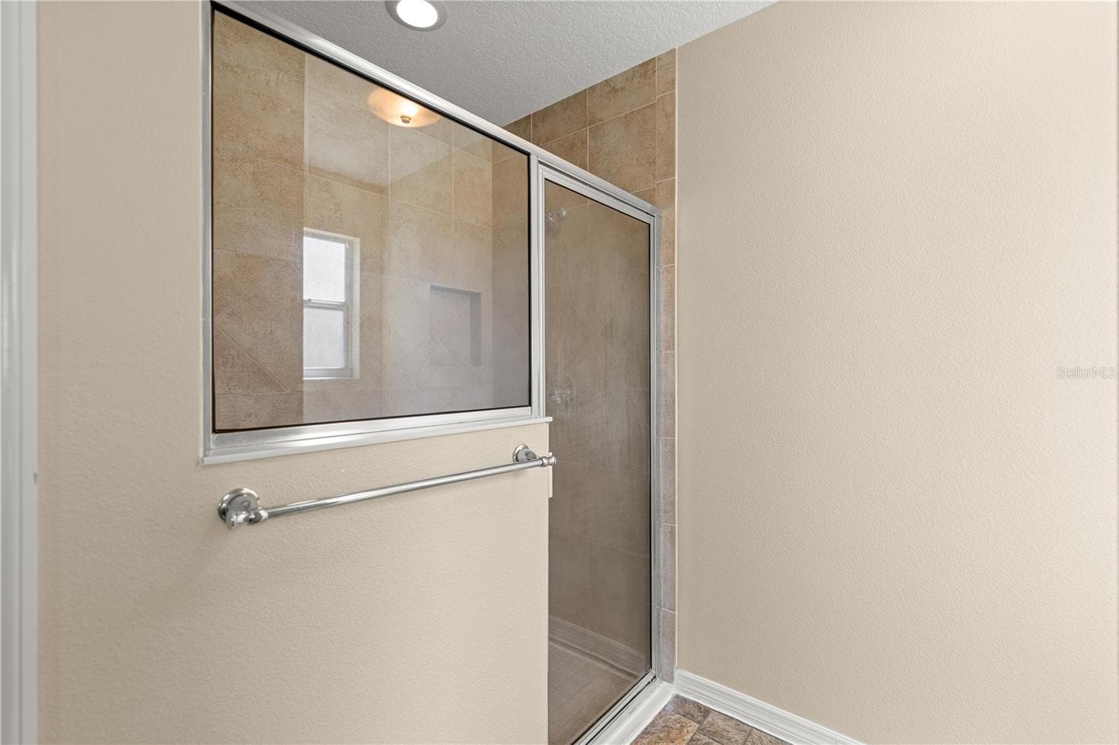 Primary En-Suite - 12166 NE 51ST CIR, OXFORD