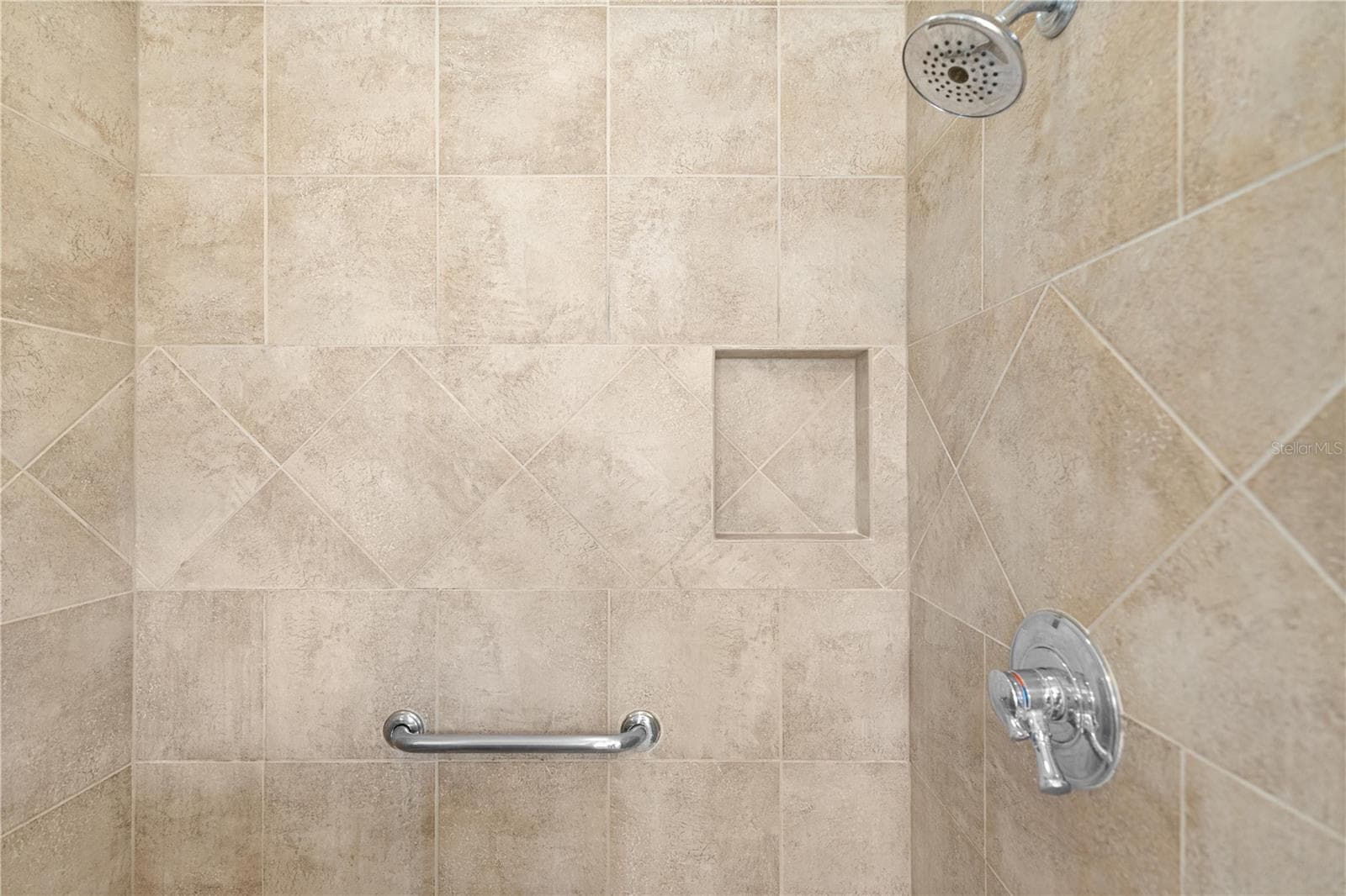 Primary En-Suite - 12166 NE 51ST CIR, OXFORD