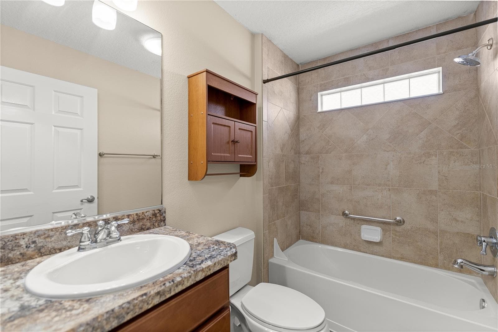 Second Full Bathroom - 12166 NE 51ST CIR, OXFORD